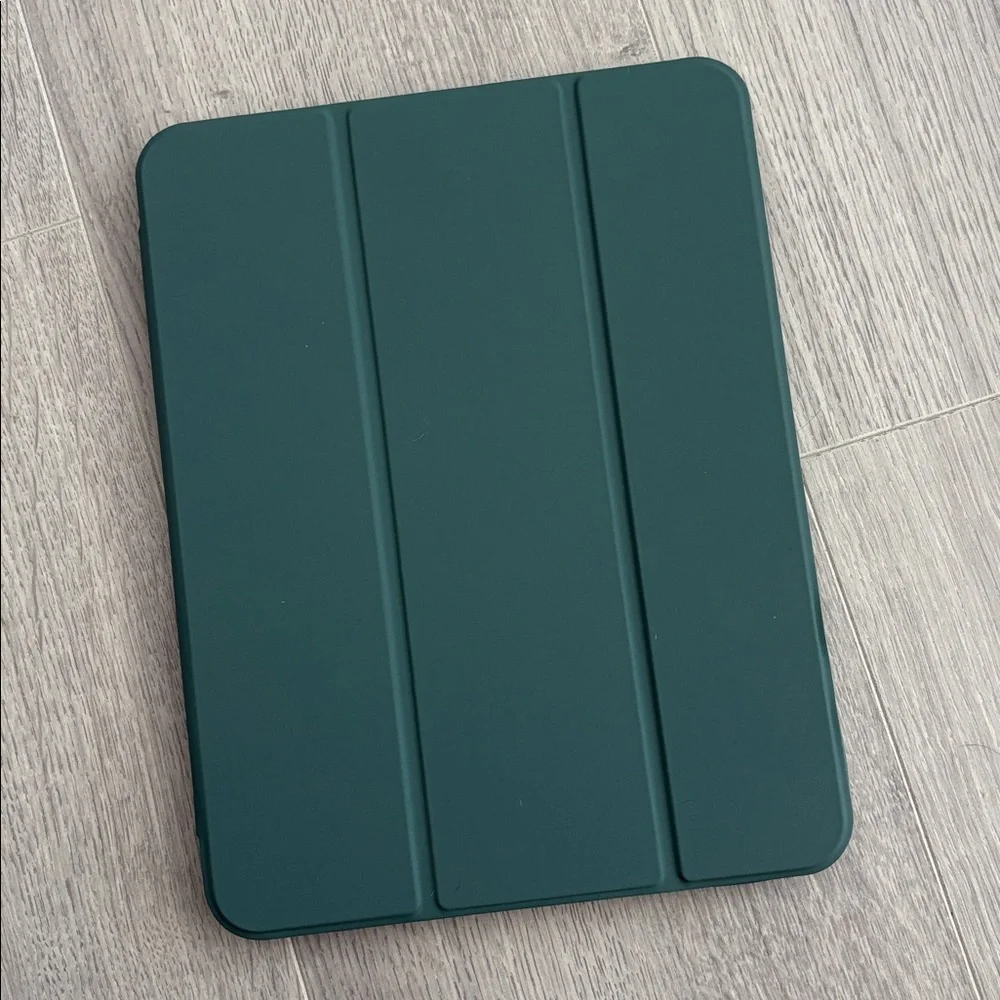BRAND NEW Vena for Apple IPad A16 Case